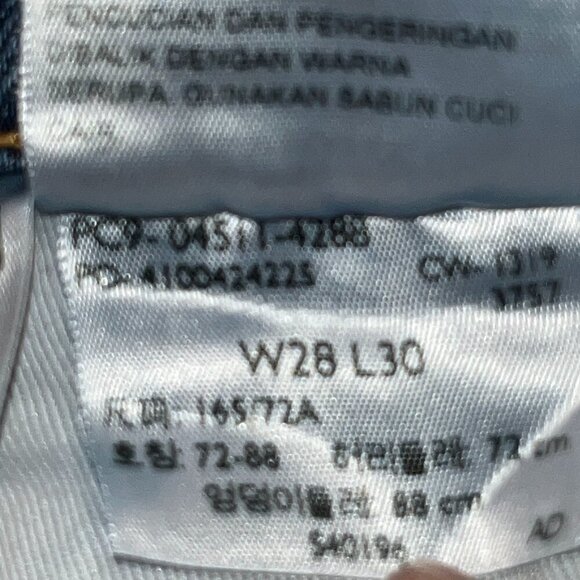 LEVI'S X POKEMON BIG E FLORAL PIKACHU Button Fly Denim Blue Jeans 28X30 - Picture 15 of 16